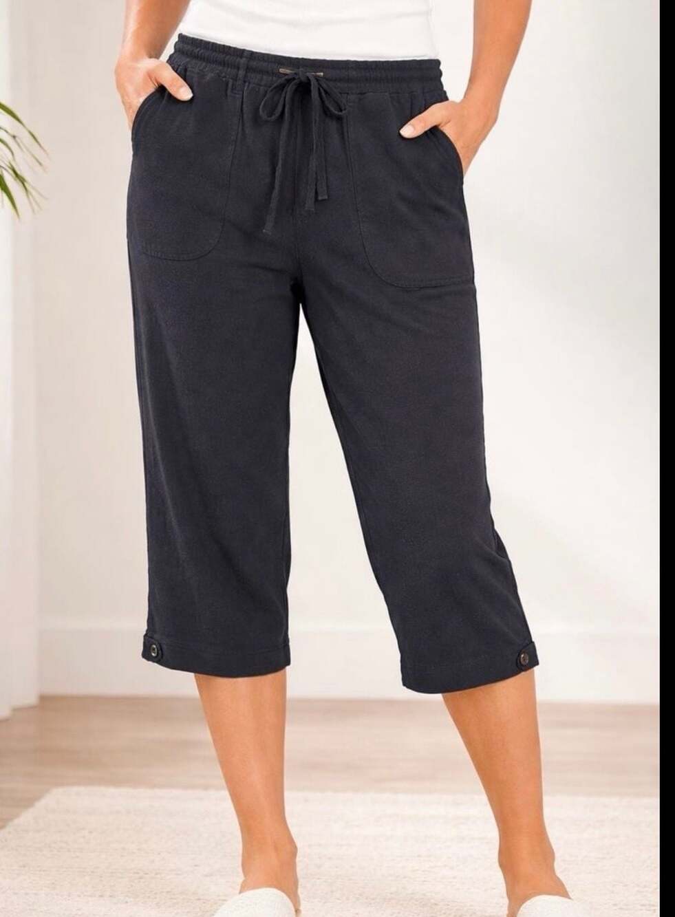 Erika Women's Black Drawstring Elastic Waist Cotton Capri Pants Size PS